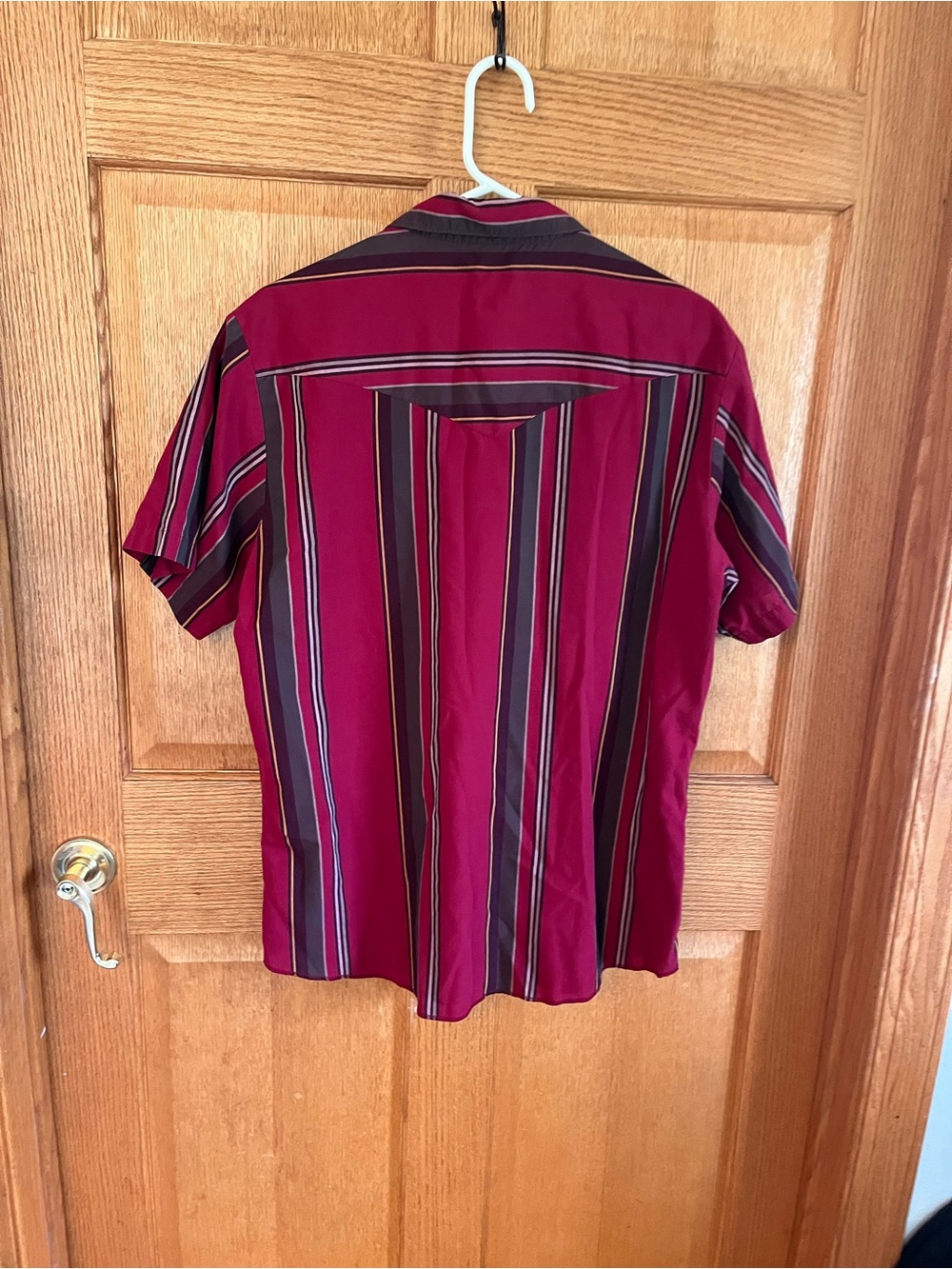 Vintage Wrangler Burgundy and Black Vertical Stripe Short Sleeve Shirt - Picture 3 of 3